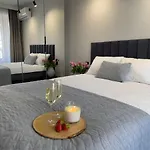 Urban Apartments Opolska 10 No 89 - Rooftop Garden - Free Garage Apartment Katowice