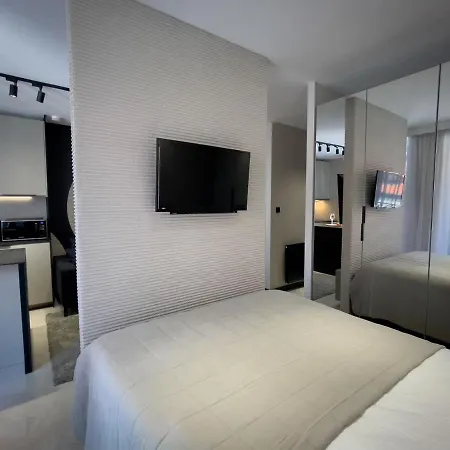 Urban Premium, Opolska 10 No 89, Free Garage, Self Check-in 公寓 *