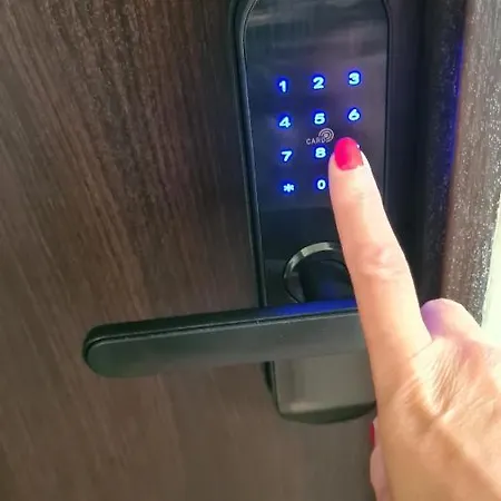 Urban Premium, Opolska 10 No 89, Free Garage, Self Check-in 아파트 *