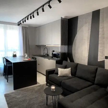 Urban Premium Opolska 10 Nr 89 2 Garages * Kattowitz