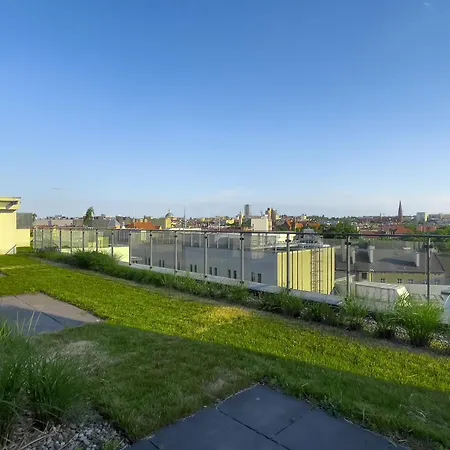 Urban Apartments Opolska 10 No 89 - Rooftop Garden - Free Garage Apartment *